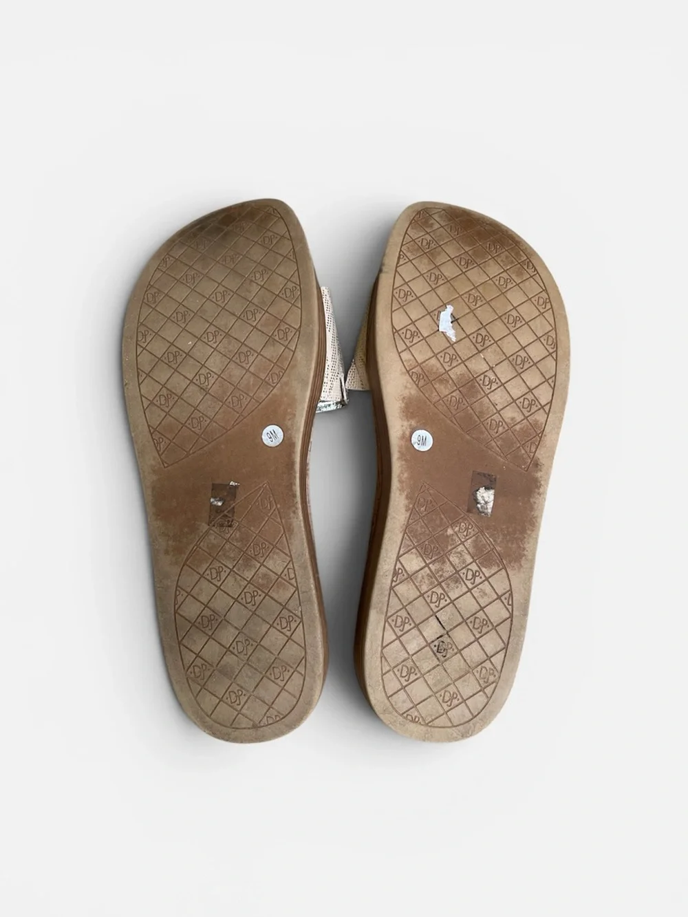 Donald J Pliner “Fiji” Flatform Slide Thong Sandal  in Gold Fleck Cork Sz 9